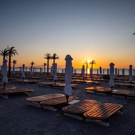 White Tower - Private Studio 106 Mamaia Eksteriør billede